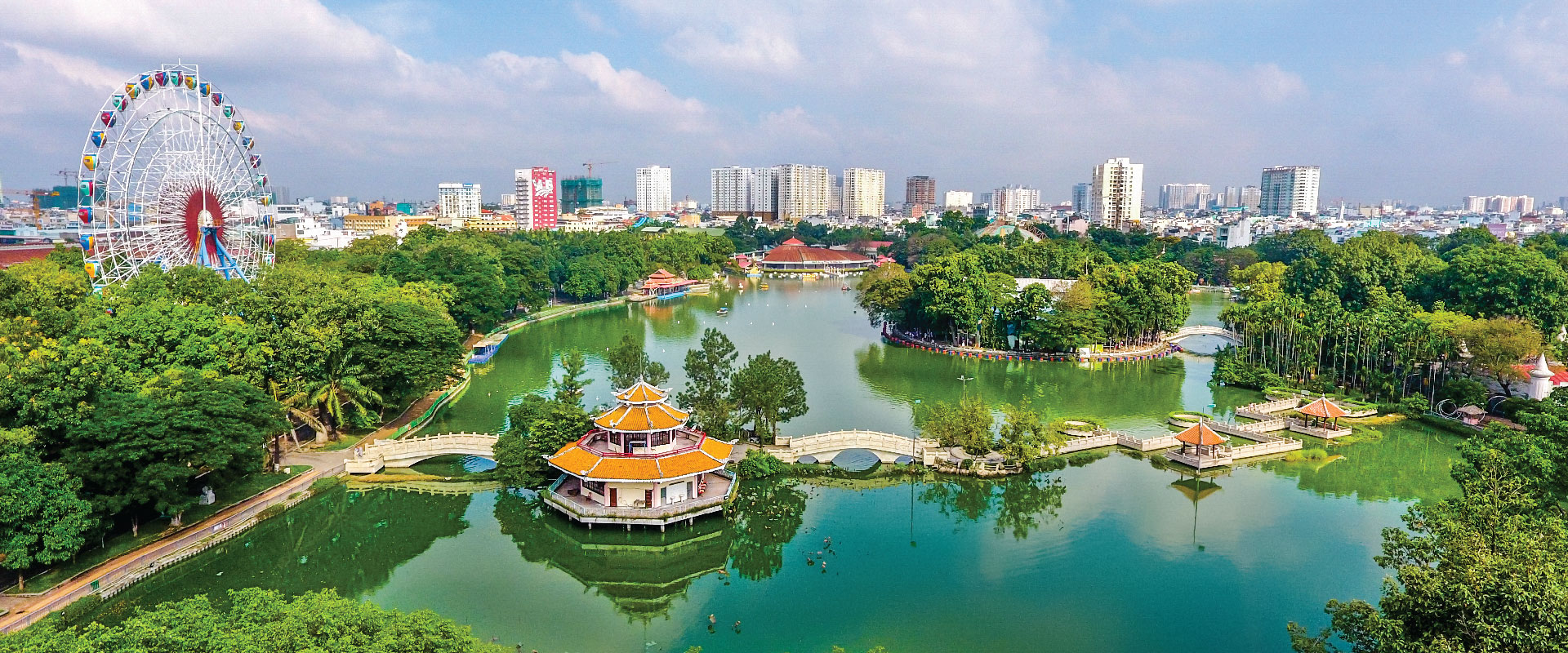 Teambuilding: Đầm Sen Park – Tp Hồ Chí Minh
